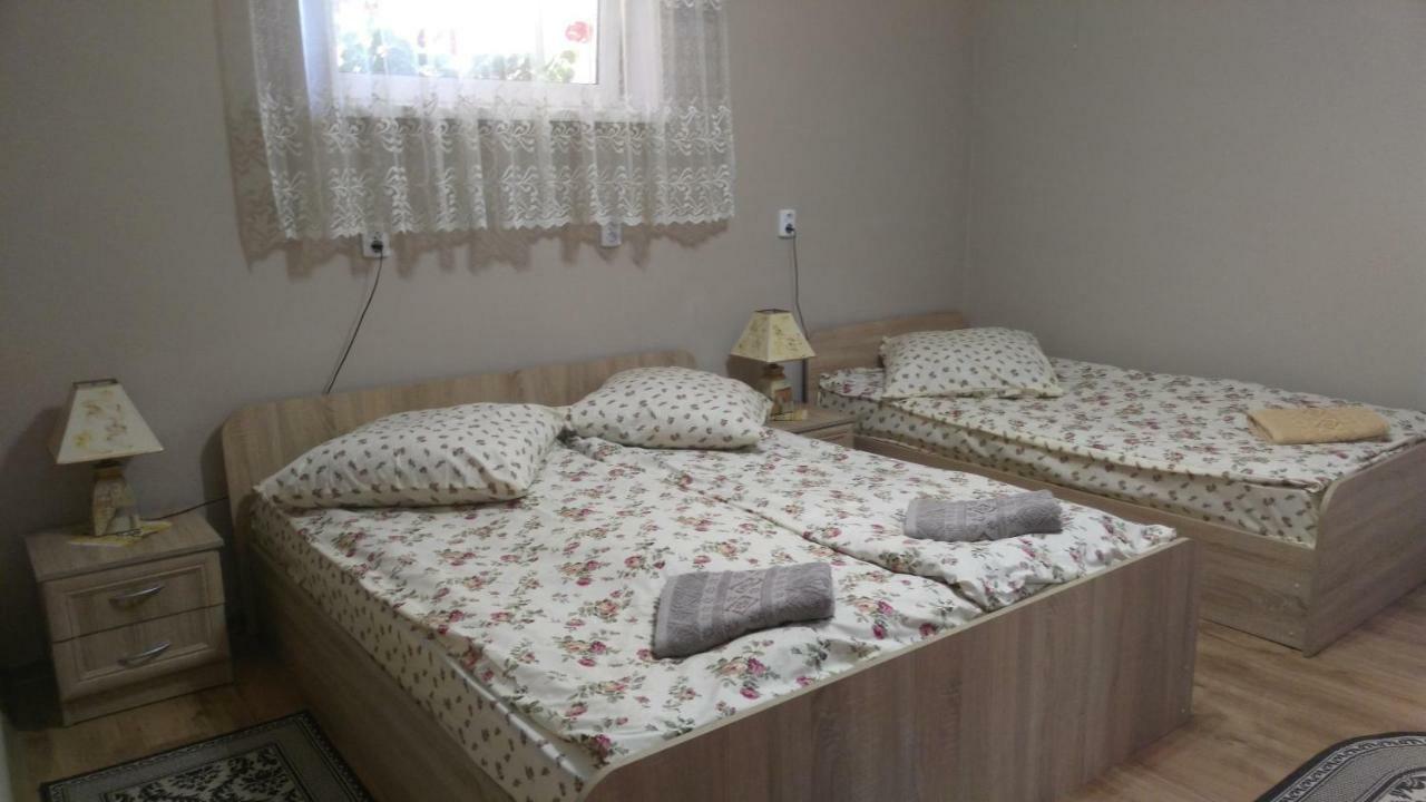 Apartments I & I แบรฮอฟ ภายนอก รูปภาพ